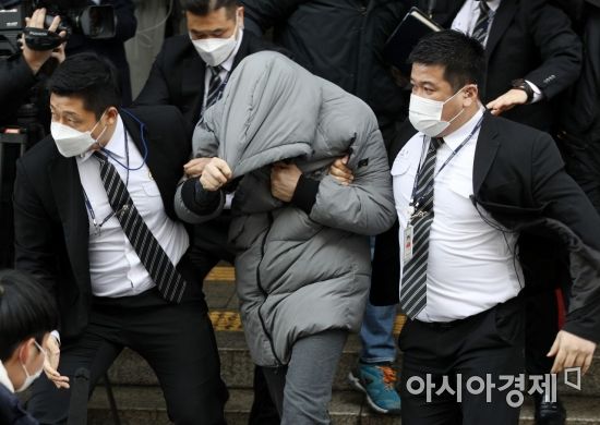 "무료 장지에 아이 묻었으면서…" 외제차 타는 양부에 시민들 '분통'