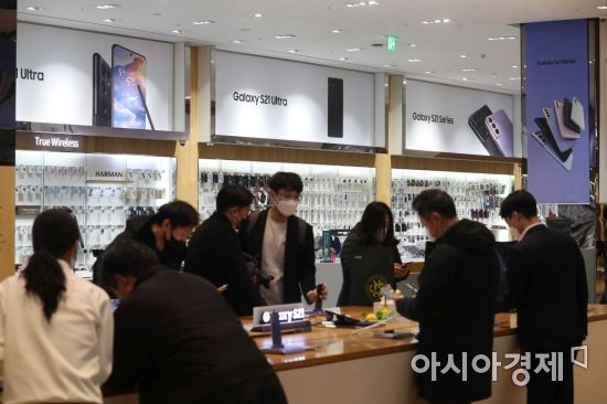 “Market response is good” Roh Tae-moon Confident Galaxy S21…  Marketing competition also ignited.