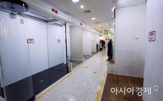 565 만원에 9200 만원 판매 … ‘패션의 메카’동대문 몰락