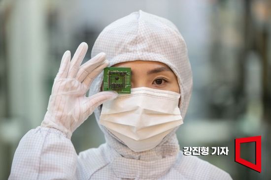 메모리 가격 2개월 연속 상승…내년 삼성·하이닉스 영업익 20조원 전망