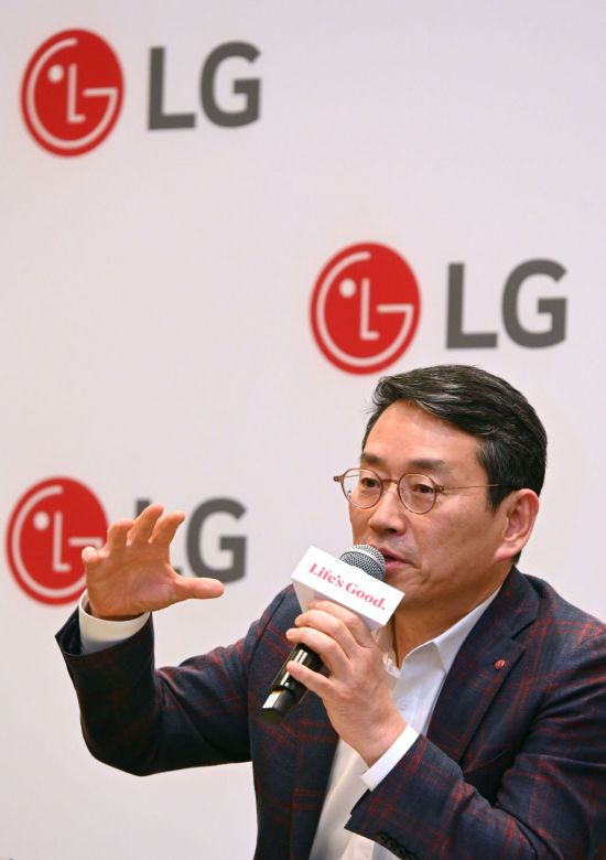 LG전자, 3년 연속 최대 年매출…전장비중 12%로 확대(종합)