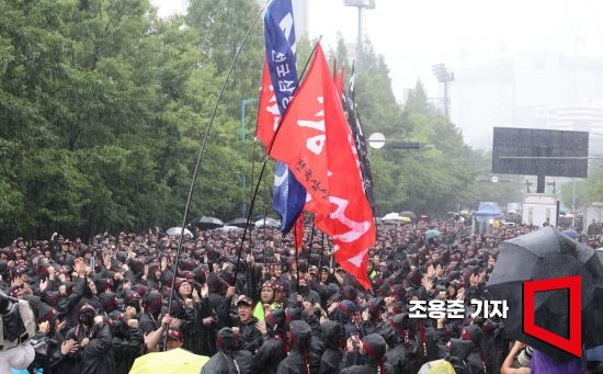 삼성전자 노조, 전영현 부회장 만났다…교섭 재개 여부 주목