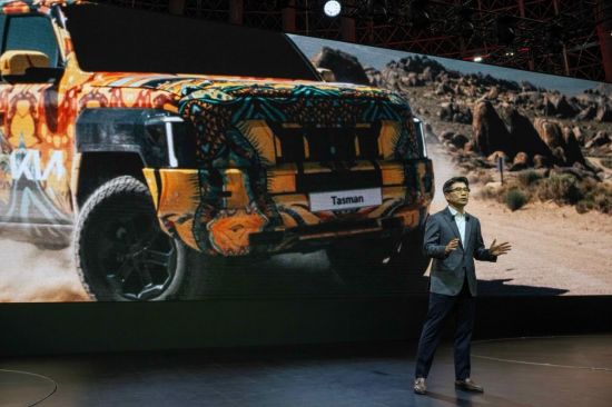 기아, 정통 픽업 타스만 공개…"美제외 글로벌 점유율 5% 목표"(종합)