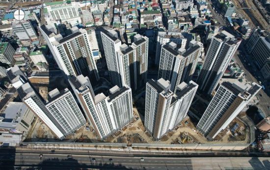 용인8구역 '드마크 데시앙' 도로개설 마무리…市, 준공 인가 - 아시아경제