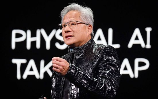 젠슨 황도 머스크도 손 내밀었다…2030년 '왕의 귀환' 예고한 인텔[칩톡]