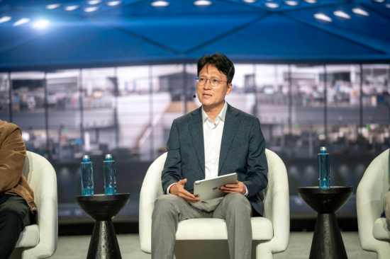 SK하이닉스 "2030년까지 '자율형 팹' 구축"…엔비디아 플랫폼으로 'AI 두뇌' 만든다