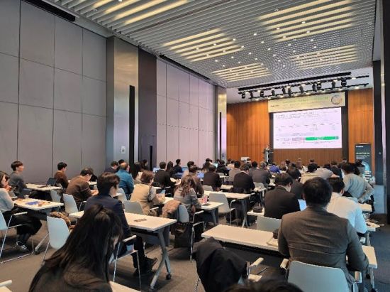 "트럼프 2기 관세 태풍… AI 기반 통상체계로 대응해야"