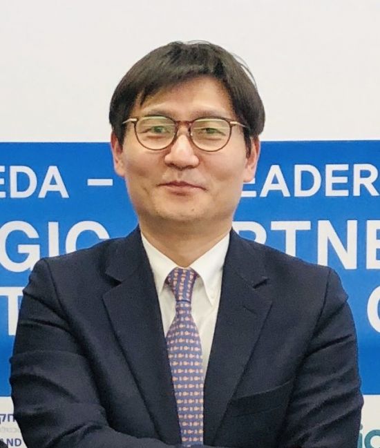 [기로의상장사]비엘팜텍④주가 올렸던 라면사업 '반토막'…박영철-애니원에프앤씨 관계는