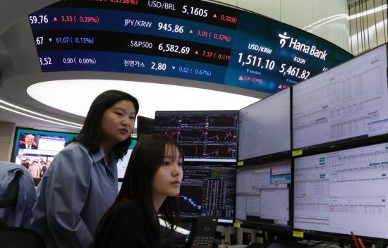 기관 '사자'에 코스피 상승 출발…중동 지정학 리스크 주시