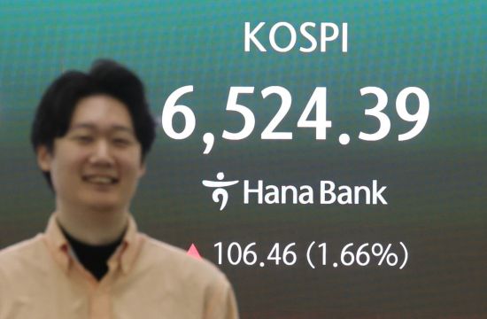 장 초반 6500 찍은 코스피, 하락 전환…SK하이닉스도 약세