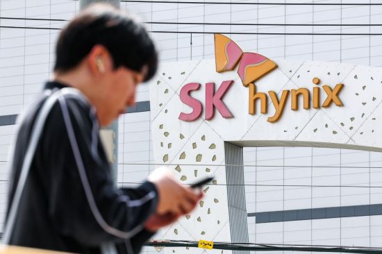 코스피, 장중 상승 전환…SK하이닉스, 247만원 신고가