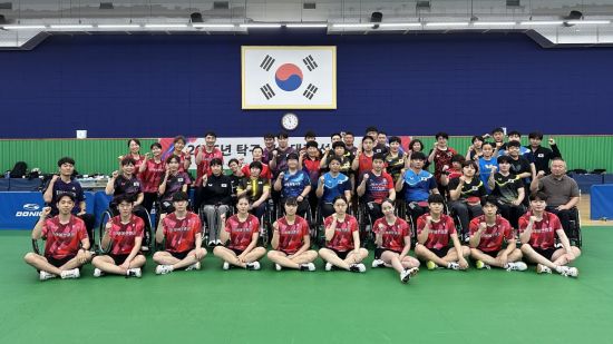 미래에셋증권 탁구단, 장애인 선수들과 재능기부 진행