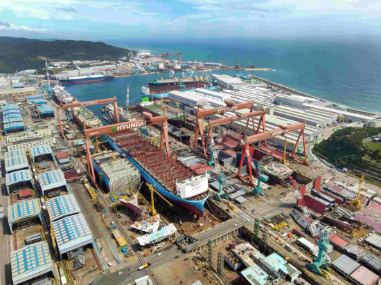 피크아웃 우려 덜어낸 엔진수요…HD현대중공업 새 '성장축'[클릭 e종목]