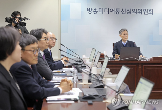 [단독]불법 코인거래소 차단 물건너가나…9인 체제 방미심위도 '심의중지' 시사