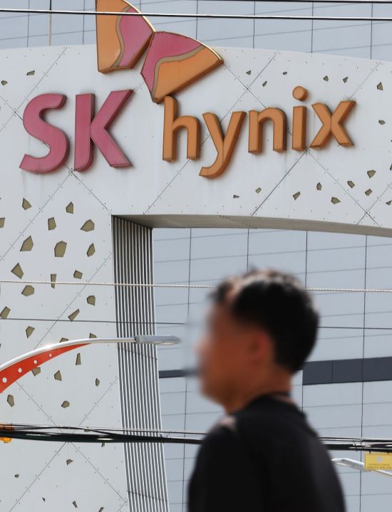 [기자수첩]주주가 기다린 숫자는 없었다…SK하이닉스 주가 바닥 가늠 힘든 이유