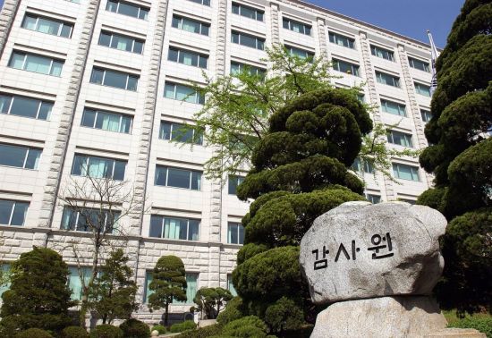 '불합격' 기상관측장비 177대 버젓이 가동…기상청 부실관리 도마
