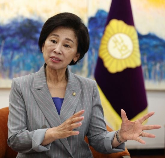 [인터뷰]남인순 “성평등 국회, 여성 숫자만으론 부족…의사결정 참여해야”