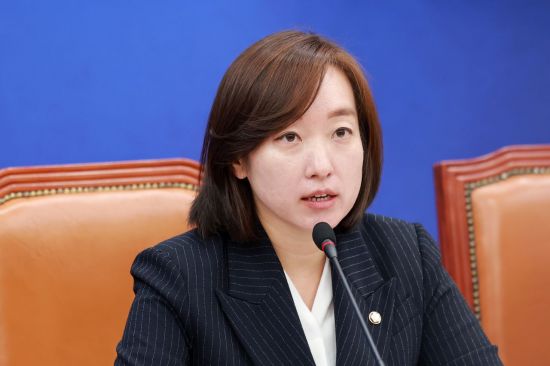 與, 27일 의총서 조희대 국정조사 논의…가상자산 과세 유예 검토