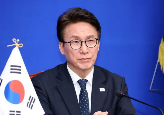 김민석, '소방 재정 빨대 옹호' 부승찬에 엄중 경고