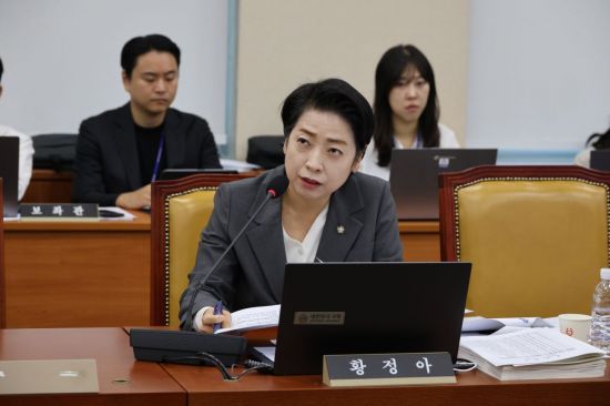 연구비 부정 의혹에 근무 중 게임까지…과학기술계 기강 도마[2026국감]