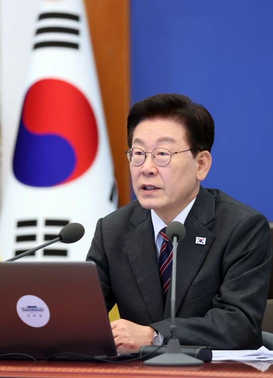 잠재성장률 40년 만에 반등…李 "청년·중소기업으로 온기 확산돼야"