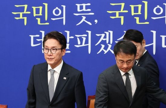이성윤 "신천지 조사 공개해야"vs 박선원 "공개 발표하겠다"…與 최고위서 공개설전