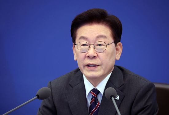 李대통령, 잇따른 흉악 범죄에 '가석방 없는 무기형' 논의