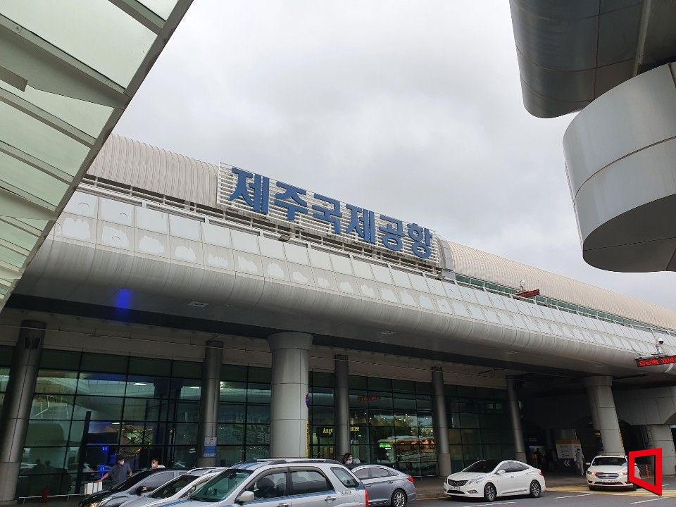 일부 여행사 항공사 위약금외 별도 위약금 부과도 숙박관련 예약 취소 위약금 피해, 시설불만족 順 사업자가 위약금 과다 책정 환불거부 사례도 많아 계약 전 취소·변경조건 꼼꼼히 확인해야 피해 없어