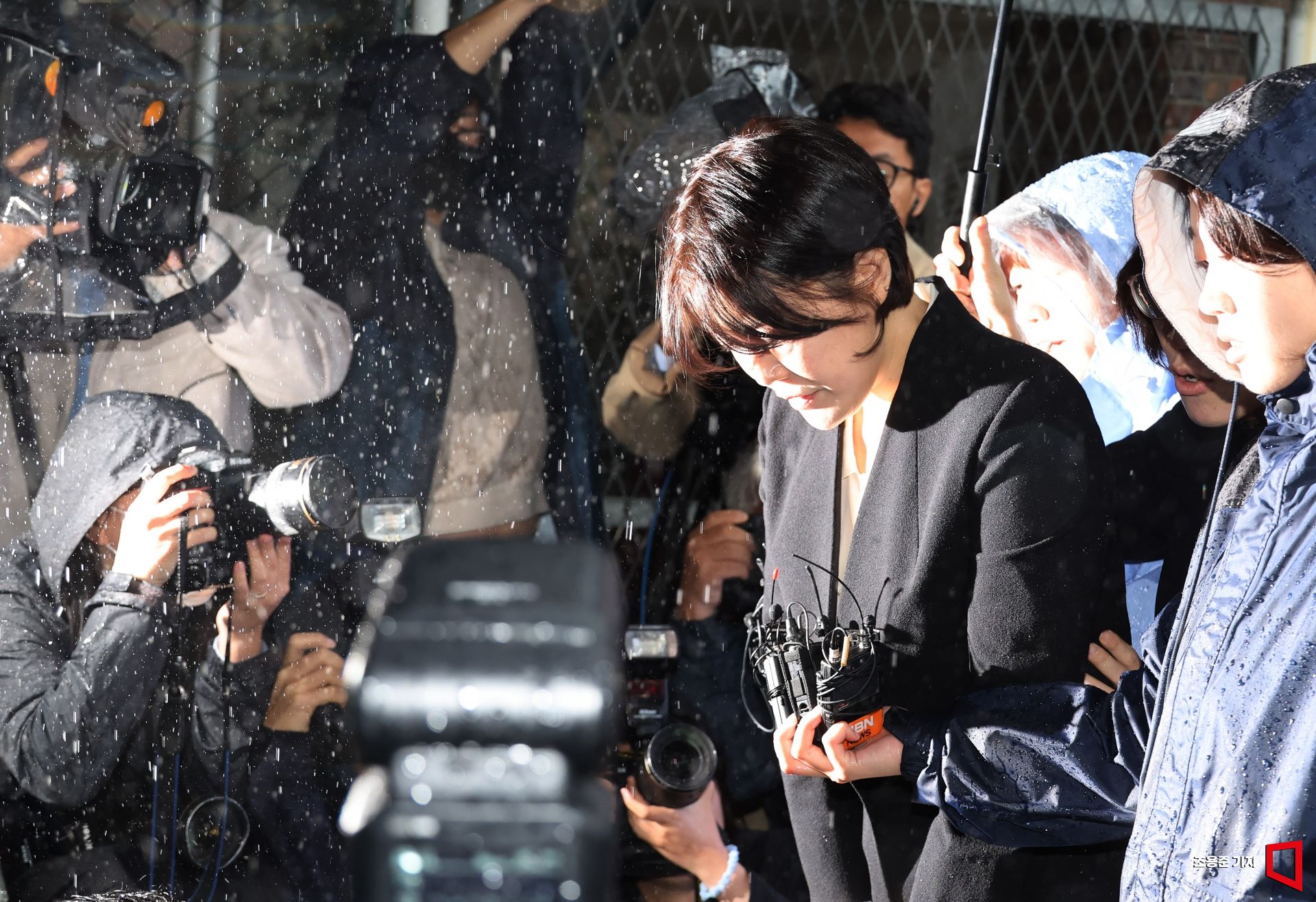 "글로 말씀드리는 것이 제 마음을 더 솔직하게 표현할 수 있을 듯해 이렇게 사죄의 말씀을 드린다"