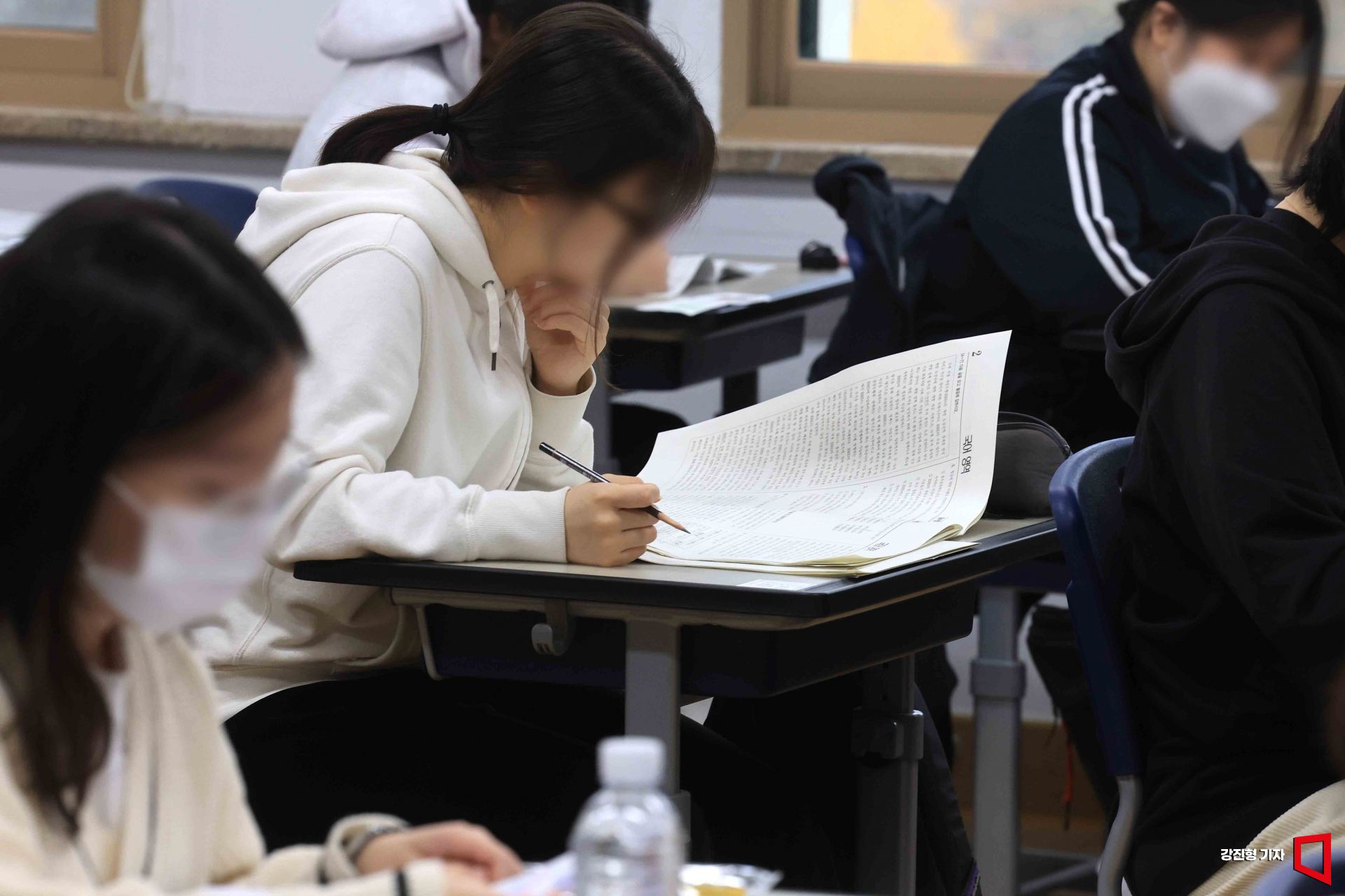 서울에서 일반 고등학교를 다니다가 자퇴한 학생이 가장 많은 지역은 '강남 3구'로 불리는 강남구, 서초구, 송파구로 드러났다.