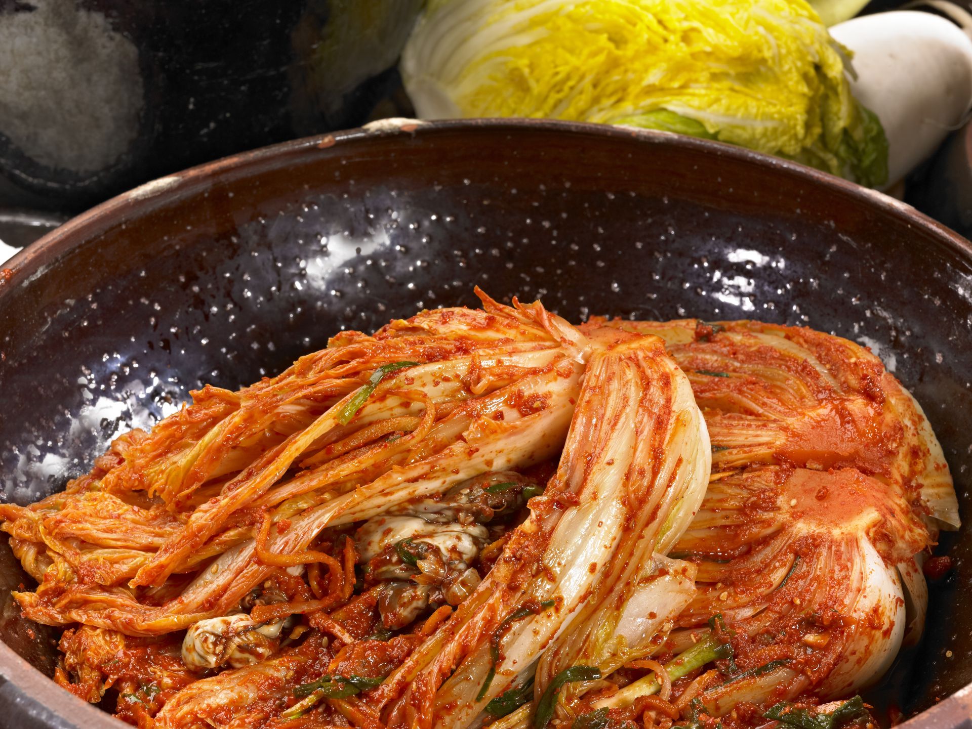 김치 수입액도 4756만달러(8만970t)로 전년(4074만달러·7만3515t)보다 17% 늘었다.