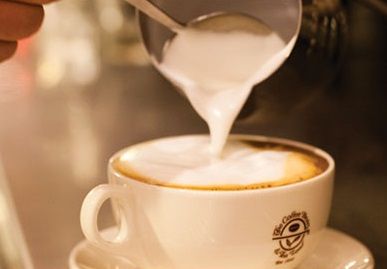 미국계 커피빈(Coffee Bean)도 몇 년 전부터 점포 수를 계속 줄이며 구조조정을 진행하고 있어요.