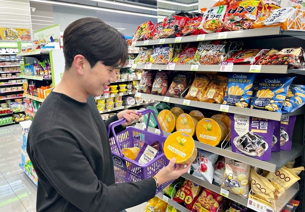 CU PB 라면이 전체 라면 매출에서 차지하는 비중은
