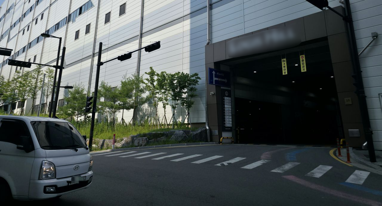 낮 최고기온이 35도까지 치솟은 지난 8일.