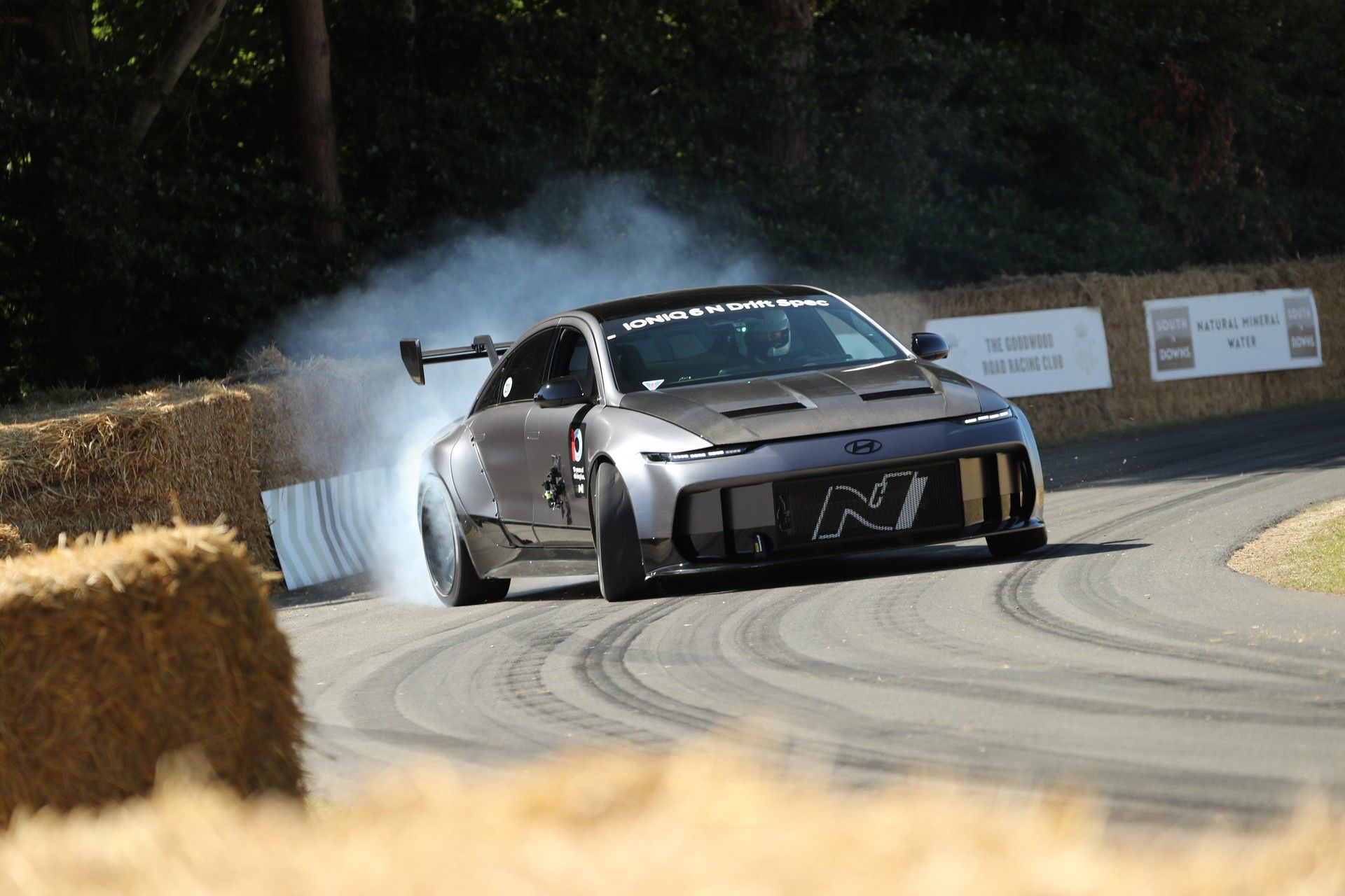 Hyundai Motor Company's high-performance electric vehicle, the Ioniq 6N, made its debut on the 14th of last month at the '2025 Goodwood Festival of Speed,' a car festival held in West Sussex, England. Yonhap News
