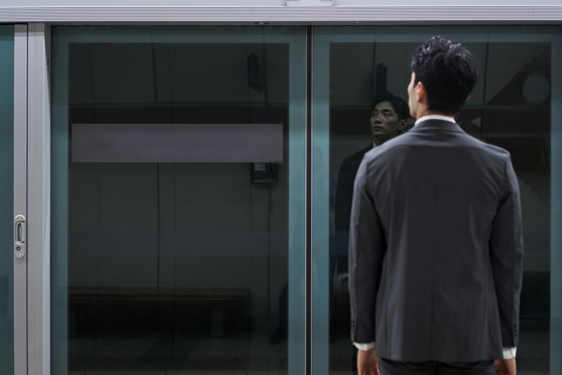 "한국 경제의 서비스업 비중이 커지고 있다"