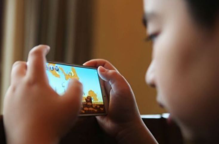 모바일·콘솔·가정용 고사양 PC 확산에 몰락하는 PC방…5년 새 3000곳 폐업 모바일·콘솔·고사양 PC 확산에 이용률 ↓ AI 접목 등 돌파구 모색…맞춤 지원책 절실