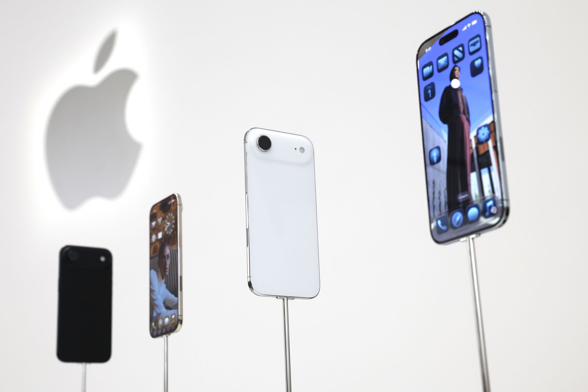 On the 9th (local time), the 'iPhone Air' was displayed at the Apple new product launch event held at Apple Park Campus in Cupertino, California, USA. Photo by EPA