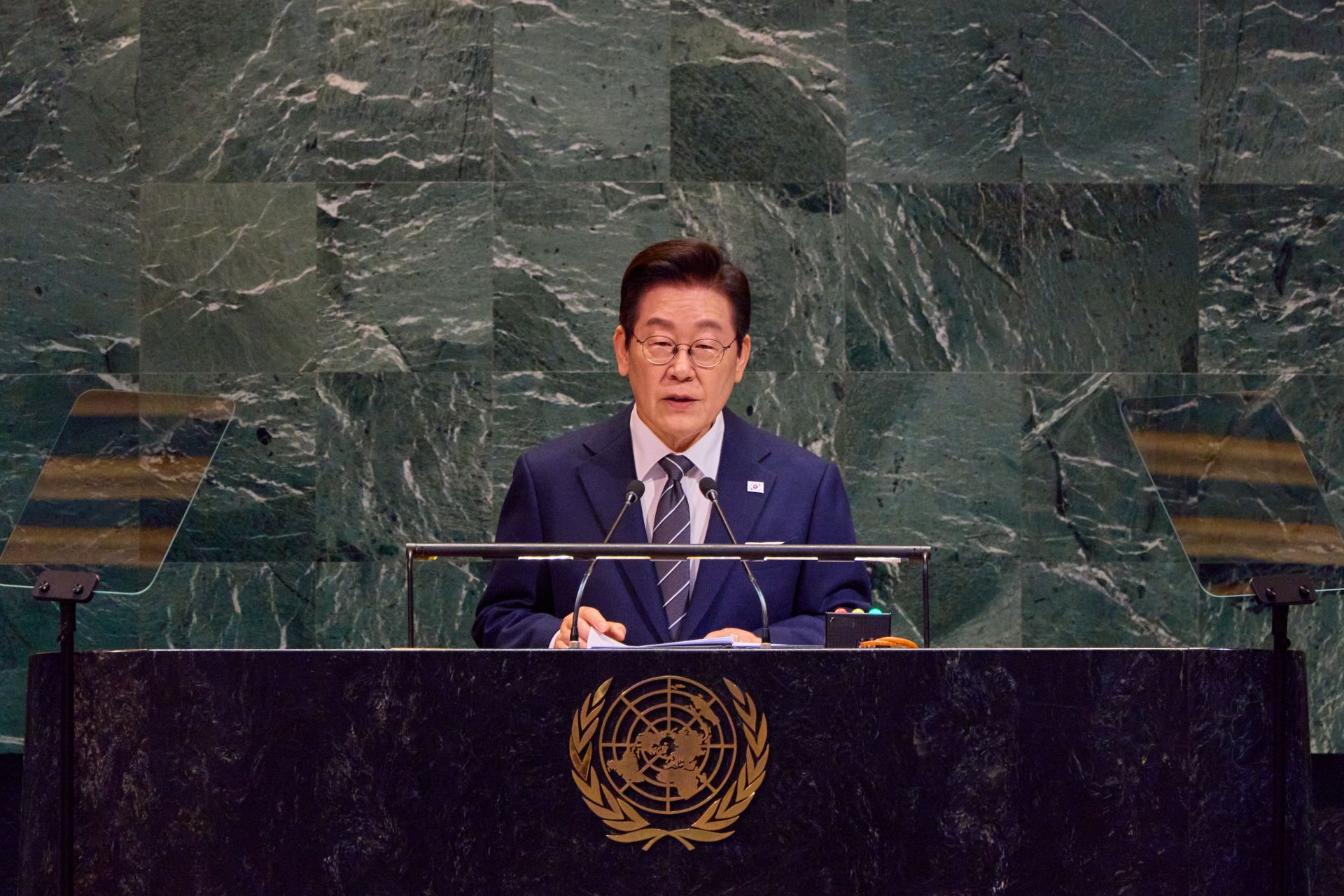 "교류(Exchange), 관계 정상화(Normalization), 비핵화(Denuclearization), 즉 'END'를 중심으로 적대와 대결의 시대를 종식(END) 하자"