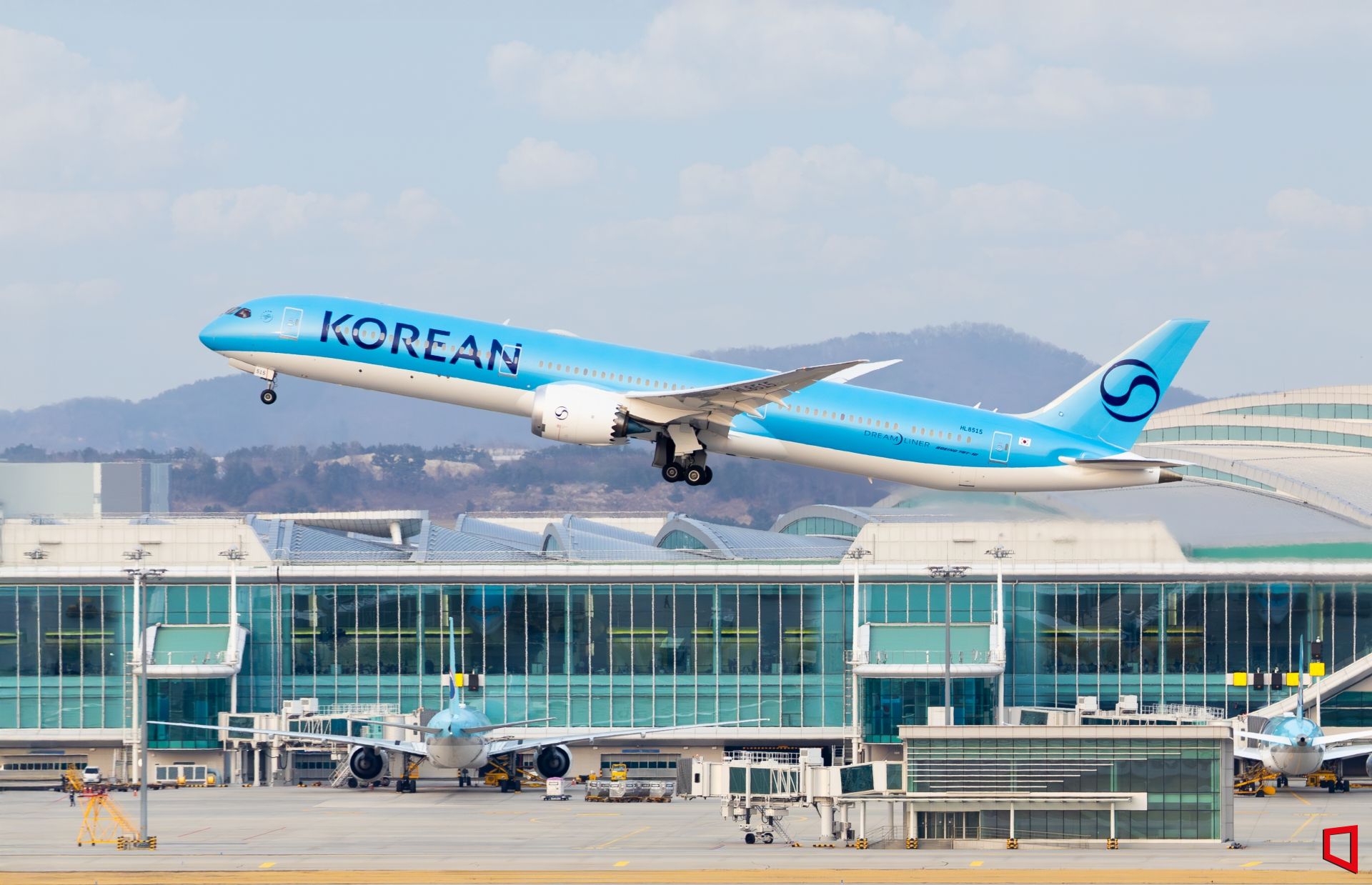 아시아나 마일리지 10년간 별도 관리…기존처럼 사용 항공권 구매시 일부 마일리지로 최대 30%까지 사용 회원 등급도 불이익 없도록…'모닝캄셀렉트' 신설