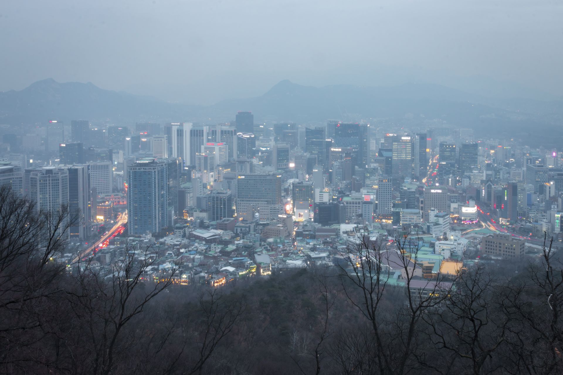 대기질 개선은 이제 단순한 환경정책이 아니라국민 건강을 지키는 과제입니다.