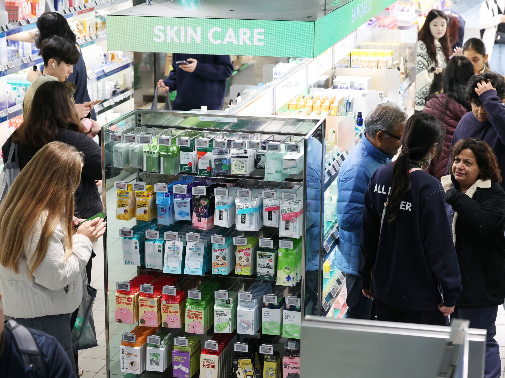 'Must-visit place when in Korea' Cosmetics haven has achieved 1 trillion won in foreign sales