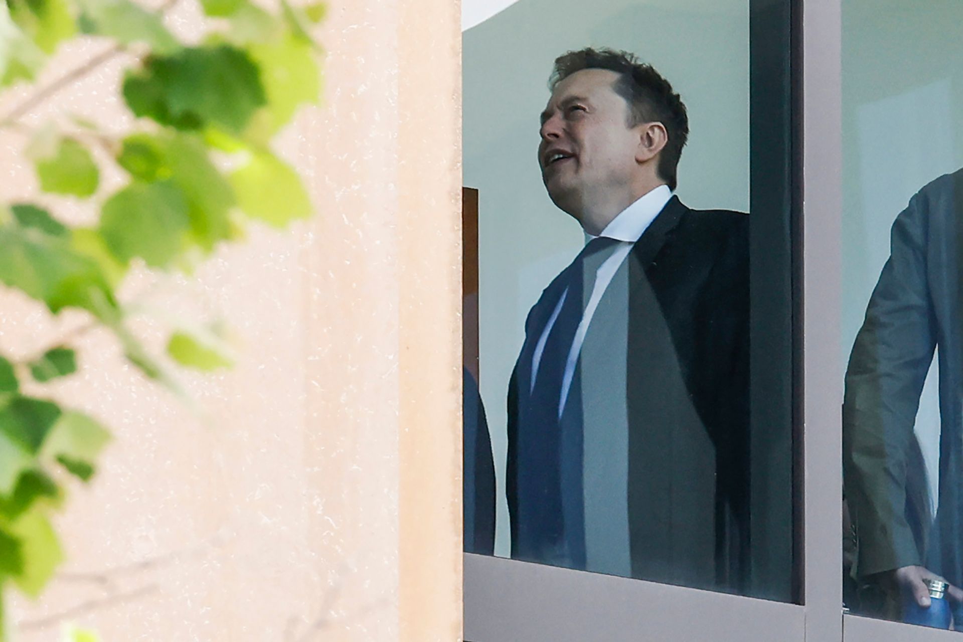 Elon Musk, CEO of Tesla, claimed during a trial held on the 28th (local time) at the United States District Court in Oakland, California, "I named it (OpenAI), recruited core talents, and taught everything I know." Photo by AP Yonhap News